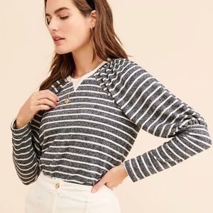 Saylor Auggie Puff Sleeve Pullover
